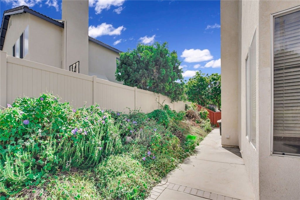 32904 Cinon Drive, Temecula, CA 92592 32904 Cinon Drive, Temecula, CA 92592