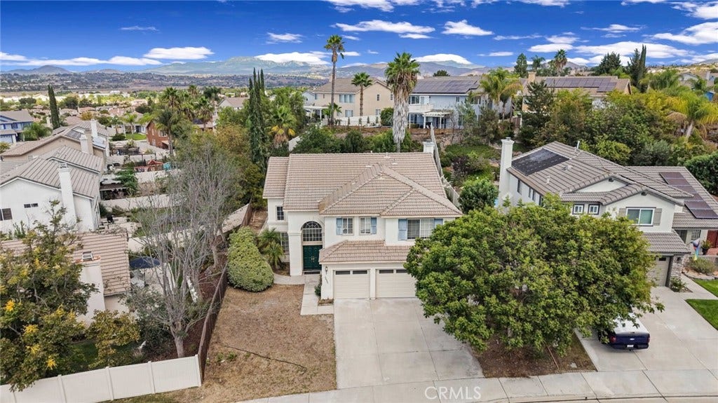 32904 Cinon Drive, Temecula, CA 92592 32904 Cinon Drive, Temecula, CA 92592