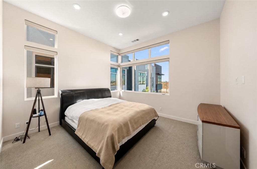 253 Waypoint, Tustin, CA 92782