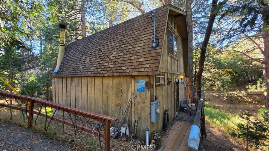 Property photo for 25165 Cascade Drive, Idyllwild, CA