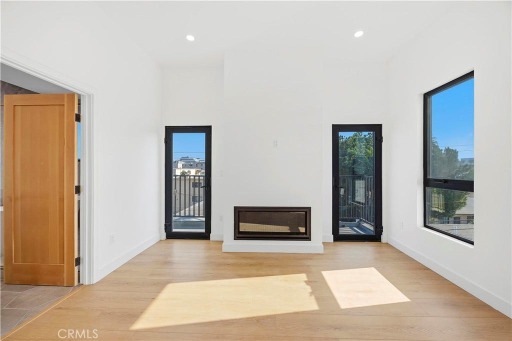 10158 Regent Street, Los Angeles, CA 90034 10158 Regent Street, Los Angeles, CA 90034