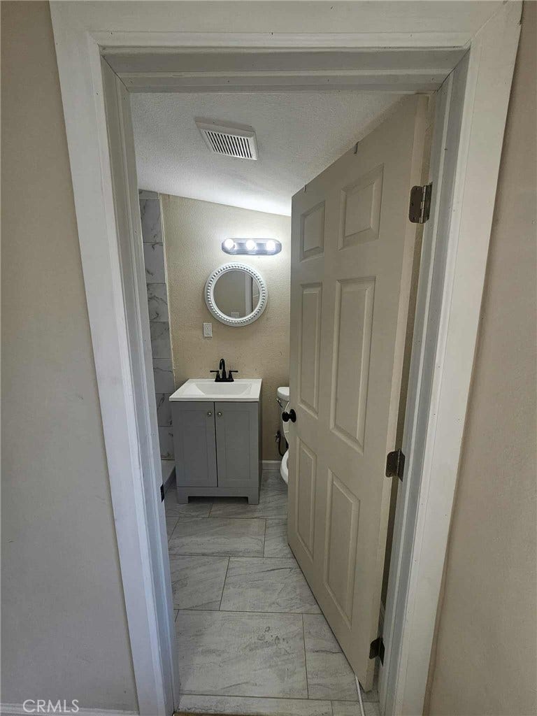 814 E E Street, Ontario, CA 91764 814 E E Street, Ontario, CA 91764