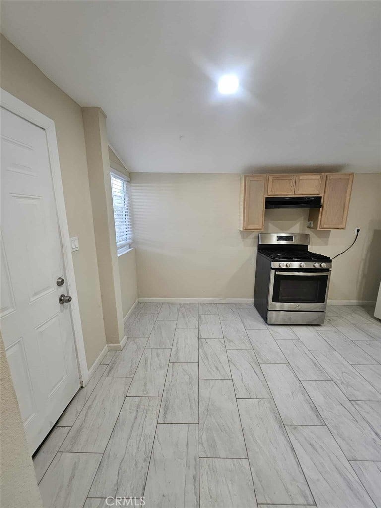 814 E E Street, Ontario, CA 91764 814 E E Street, Ontario, CA 91764