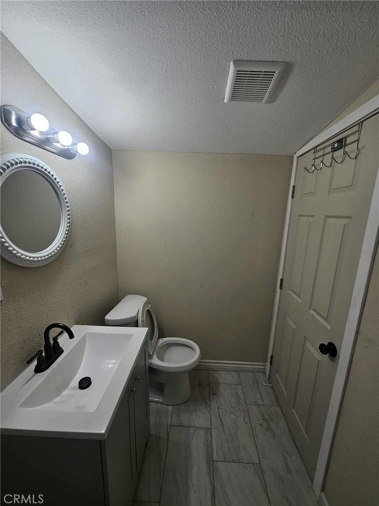 814 E E Street, Ontario, CA 91764 814 E E Street, Ontario, CA 91764