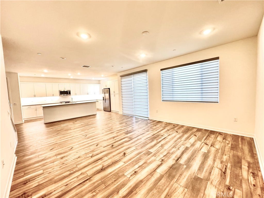 5826 Walden Ct, Eastvale, CA 92880 5826 Walden Ct, Eastvale, CA 92880