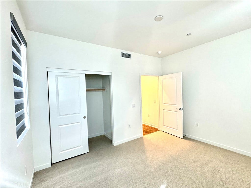 5826 Walden Ct, Eastvale, CA 92880 Downstairs bedroom