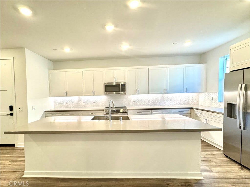 5826 Walden Ct, Eastvale, CA 92880 5826 Walden Ct, Eastvale, CA 92880