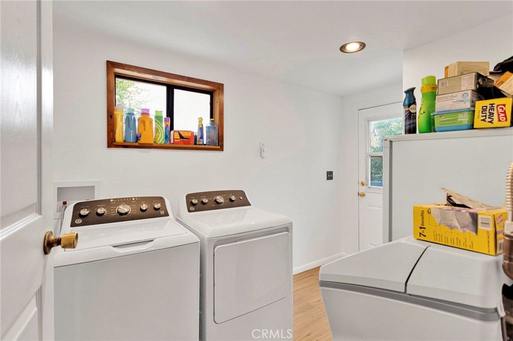 7766 Pipeline, Wrightwood, CA 92397 Laundry Room