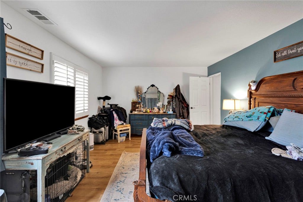 7766 Pipeline, Wrightwood, CA 92397 Primary Bedroom