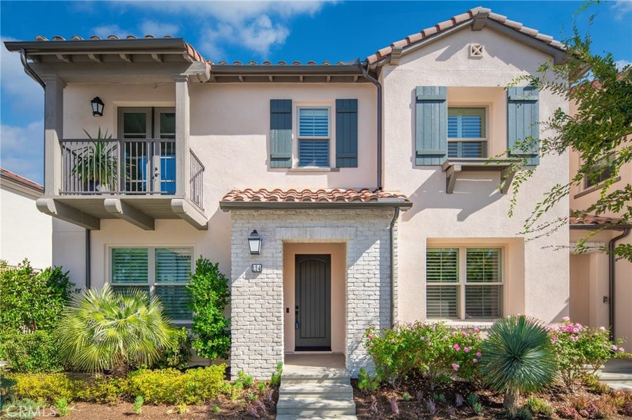 Property photo for 124 Sunnyside, Irvine, CA