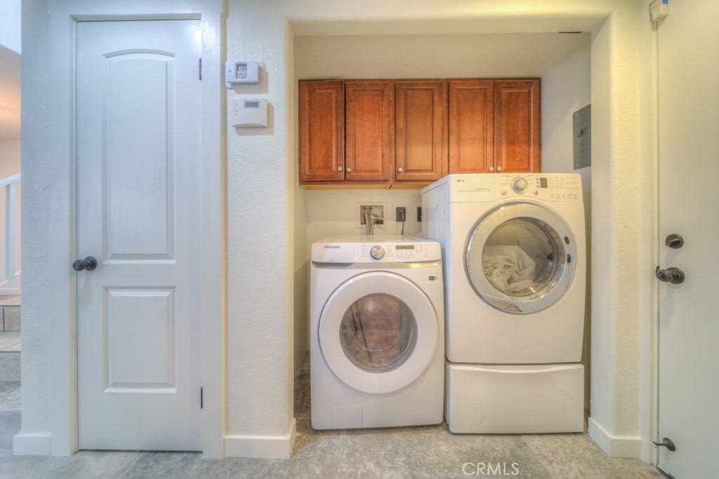 6589 Thunder Bay Trail, Riverside, CA 92509 Laundry closet