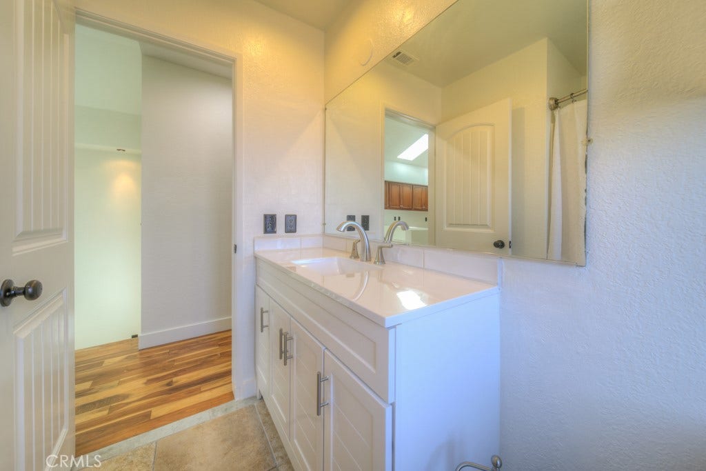 6589 Thunder Bay Trail, Riverside, CA 92509 Guest Bath upstairs