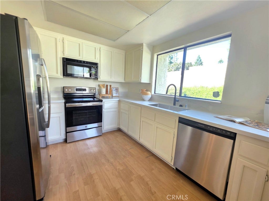 451 Corte Rojo, Upland, CA 91786 451 Corte Rojo, Upland, CA 91786