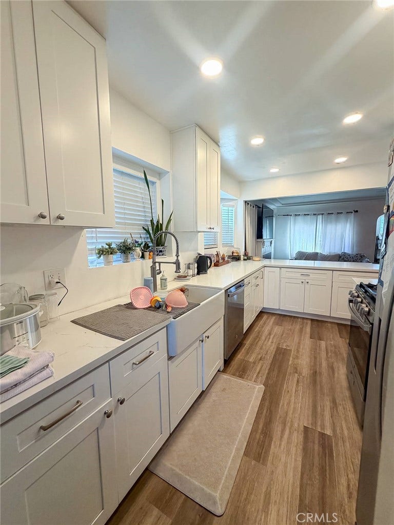 4027 Santa Ana, Huntington Park, CA 90255 4027 Santa Ana, Huntington Park, CA 90255