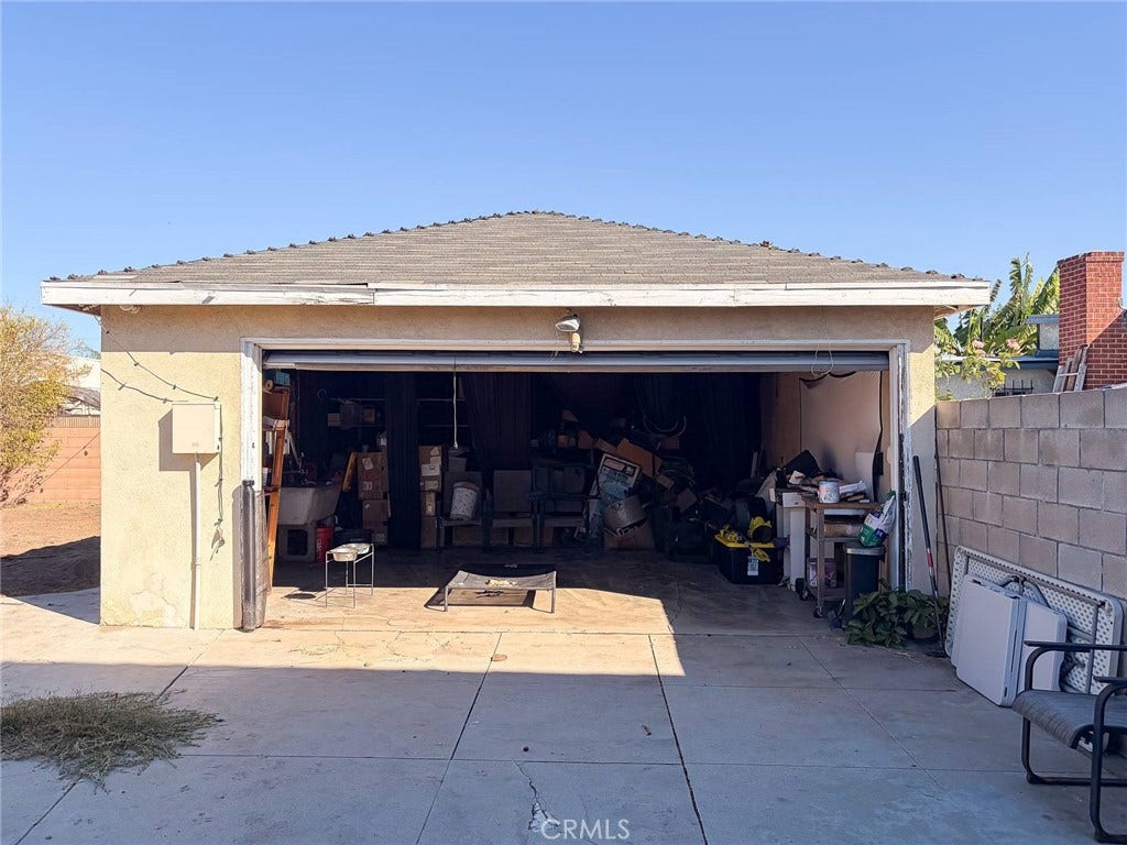 4027 Santa Ana, Huntington Park, CA 90255 4027 Santa Ana, Huntington Park, CA 90255