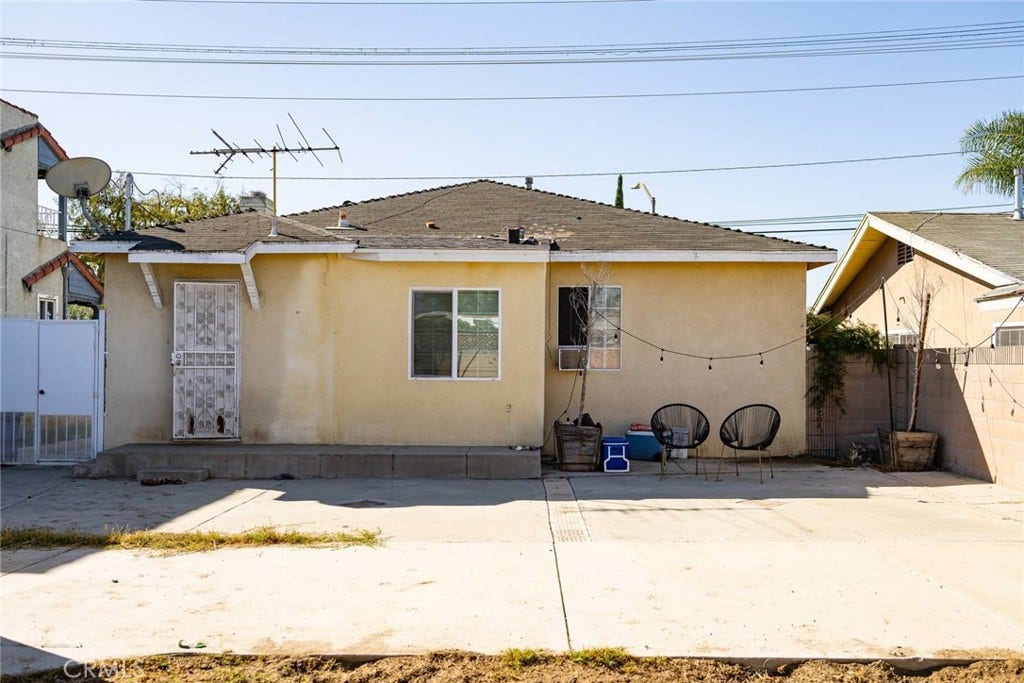 4027 Santa Ana, Huntington Park, CA 90255 4027 Santa Ana, Huntington Park, CA 90255