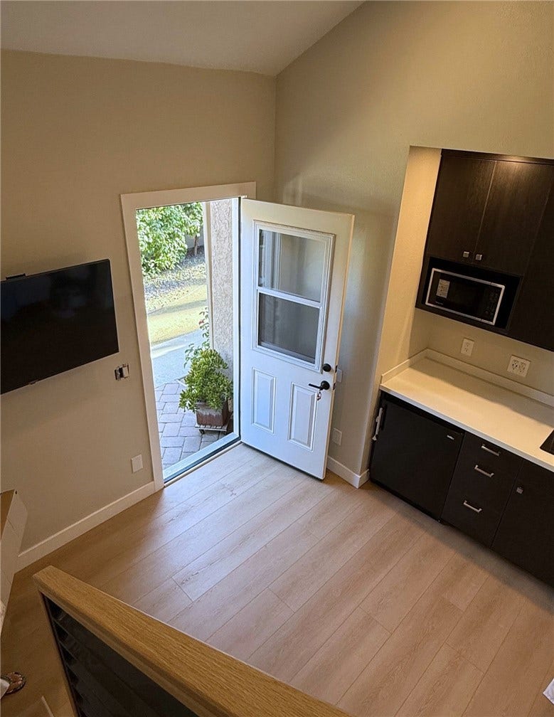 Spacious downstairs from loft bedroom.
