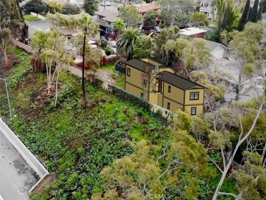 Property photo for 2418 10th Avenue, Los Angeles, CA