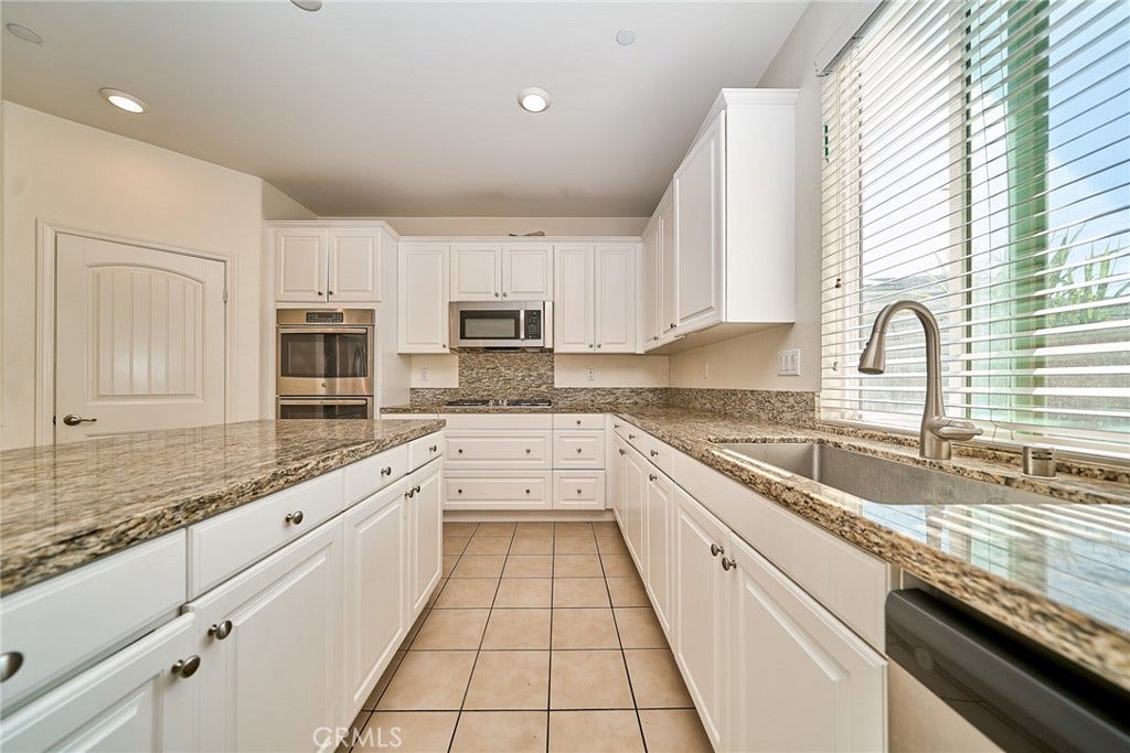 12037 Meander Way, Eastvale, CA 91752 12037 Meander Way, Eastvale, CA 91752