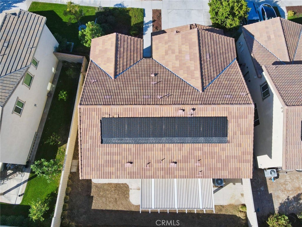 12037 Meander Way, Eastvale, CA 91752 12037 Meander Way, Eastvale, CA 91752