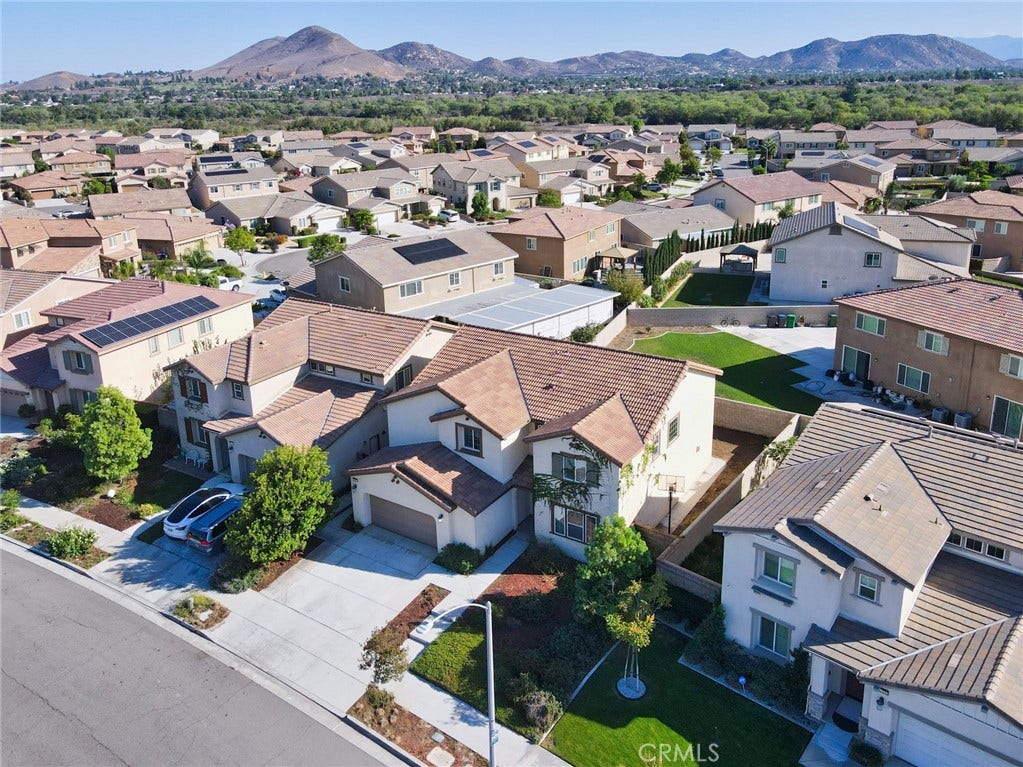 12037 Meander Way, Eastvale, CA 91752 12037 Meander Way, Eastvale, CA 91752
