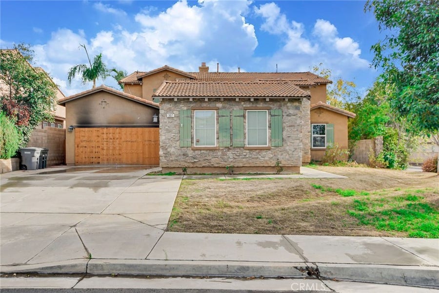 Property photo for 307 Monument Parkway, Perris, CA