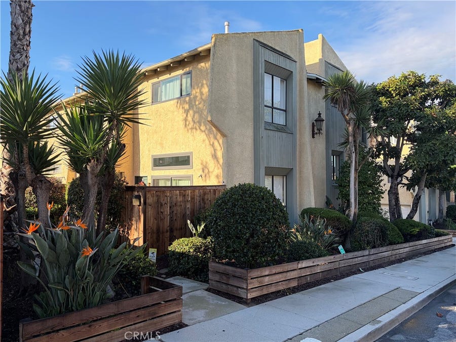 Property photo for 2520 Ruhland Avenue, #B, Redondo Beach, CA