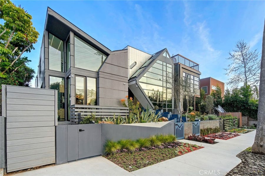 Property photo for 840 California Avenue, Venice, CA