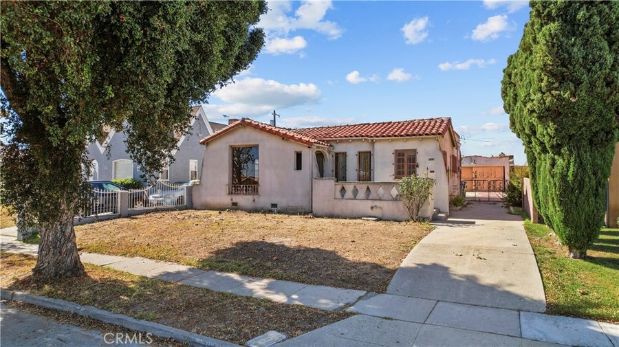Property photo for 9117 Dalton, Los Angeles, CA