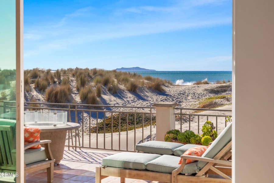 Property photo for 1571 Mandalay Beach Road, Oxnard, CA