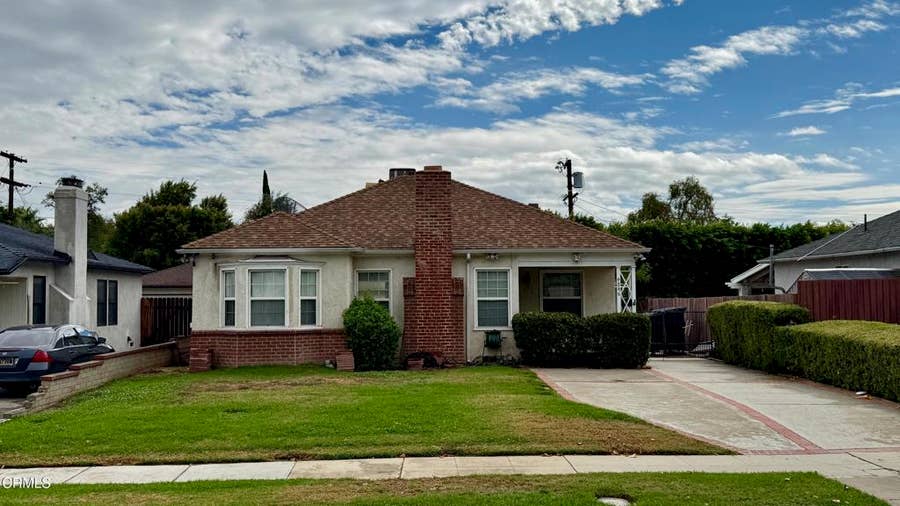 Property photo for 4846 Katherine Avenue, Los Angeles, CA
