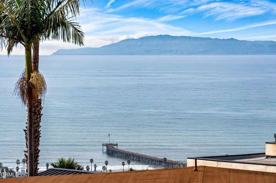 Property photo for 440 Mariposa Drive, Ventura, CA