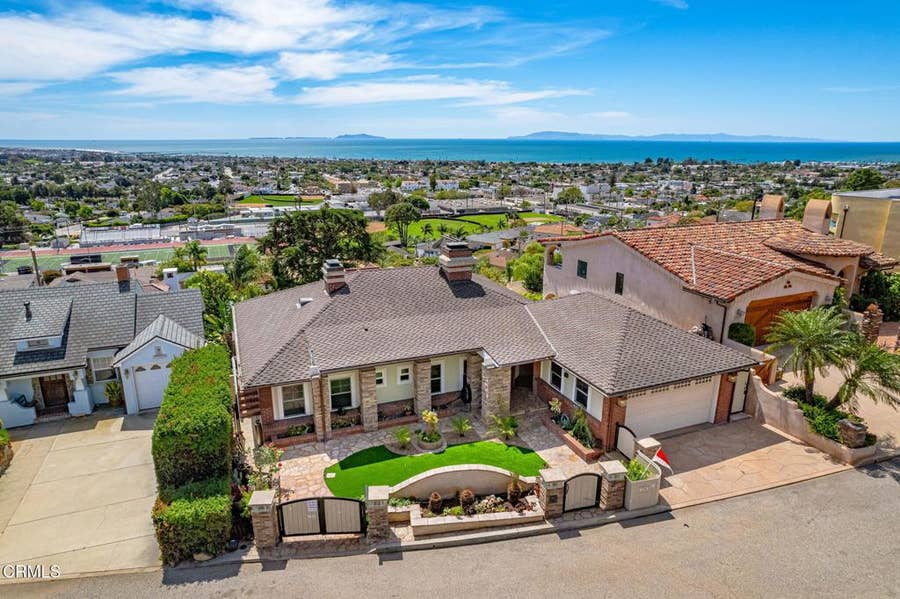 Property photo for 2346 Sunset Drive, Ventura, CA