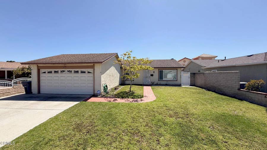 Property photo for 634 Foxglove Place, Oxnard, CA