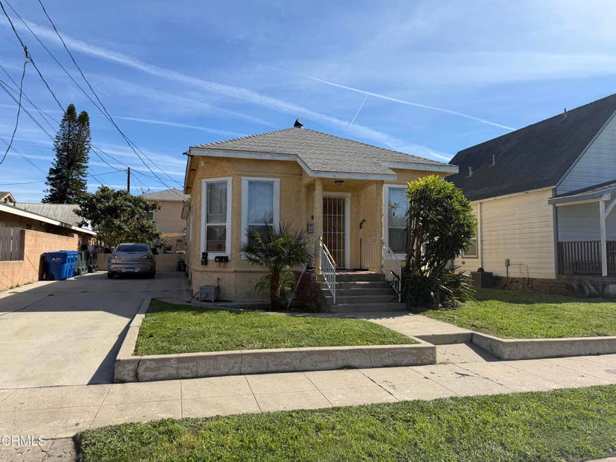 Property photo for 321 Walnut Street, Santa Paula, CA