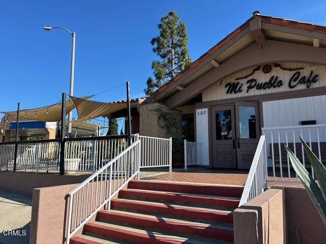Property photo for 150 W Vineyard Avenue, Oxnard, CA