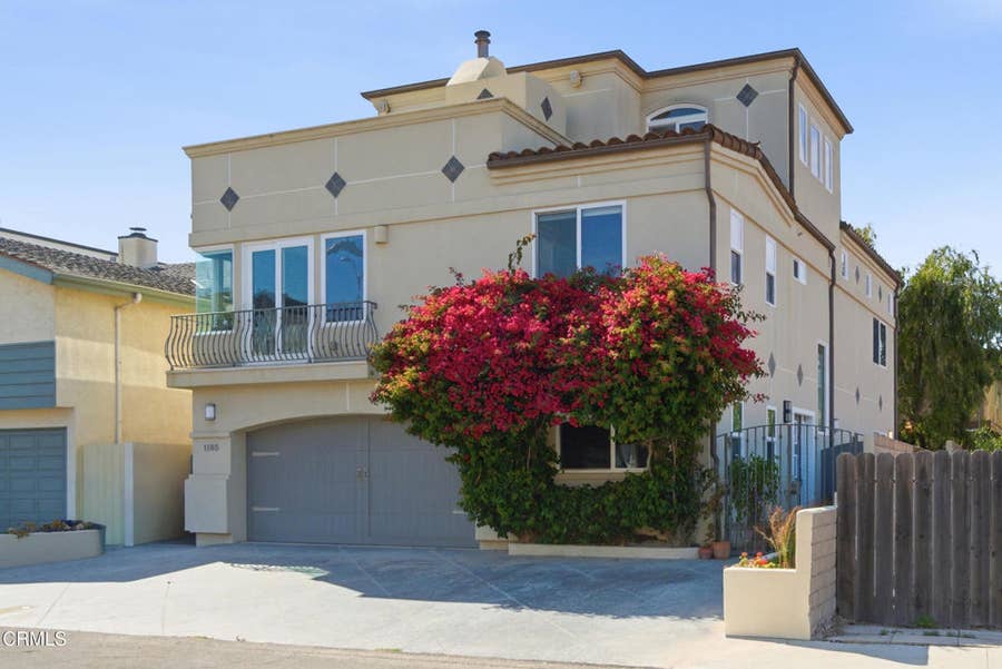 Property photo for 1185 Winthrop Lane, Ventura, CA