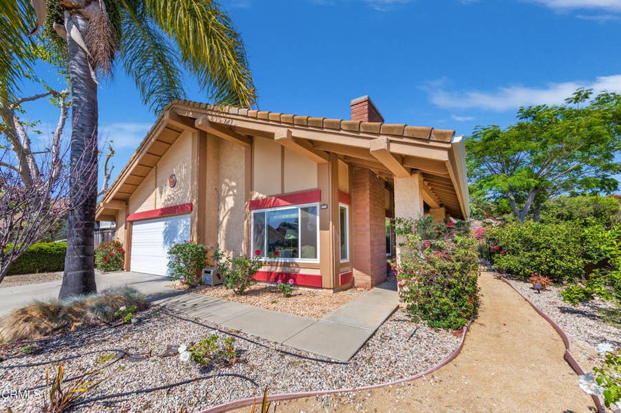 Property photo for 1374 Saddleback Trail, Camarillo, CA