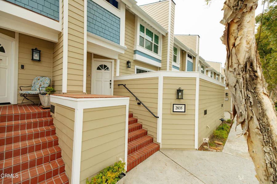 Property photo for 2835 Harbor Boulevard, Oxnard, CA