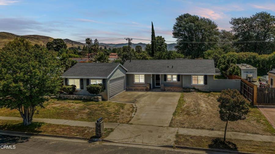 Property photo for 3290 Cole Avenue, Simi Valley, CA