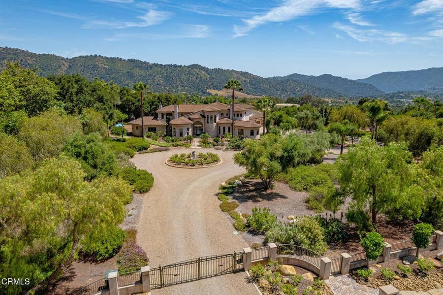 Property photo for 10948 Alto Court, Oak View, CA