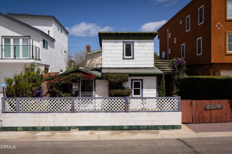 Property photo for 133 Santa Paula Avenue, Oxnard, CA