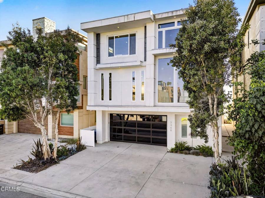 Property photo for 3349 Ocean Drive, Oxnard, CA