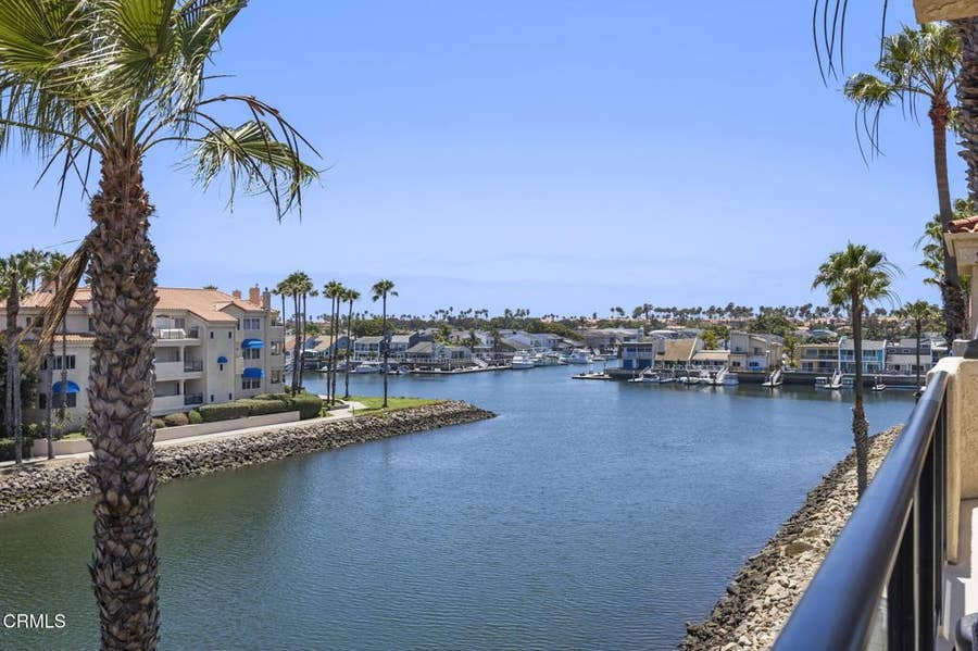 Property photo for 1737 Emerald Isle Way, Oxnard, CA