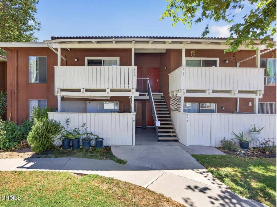 Property photo for 1300 Saratoga Avenue, #211, Ventura, CA