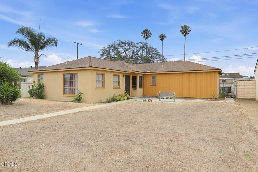 Property photo for 456 E Poplar Street, Oxnard, CA