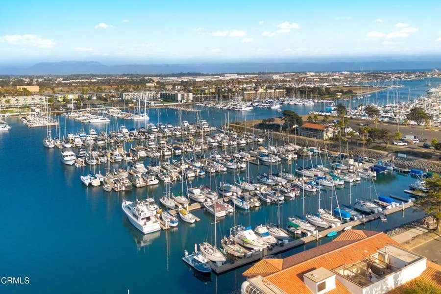 Property photo for 2831 HARBOR Boulevard, Oxnard, CA