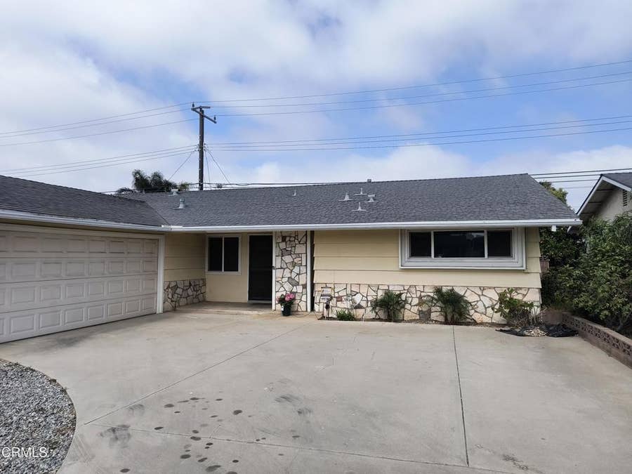 Property photo for 1961 Mono Street, Oxnard, CA