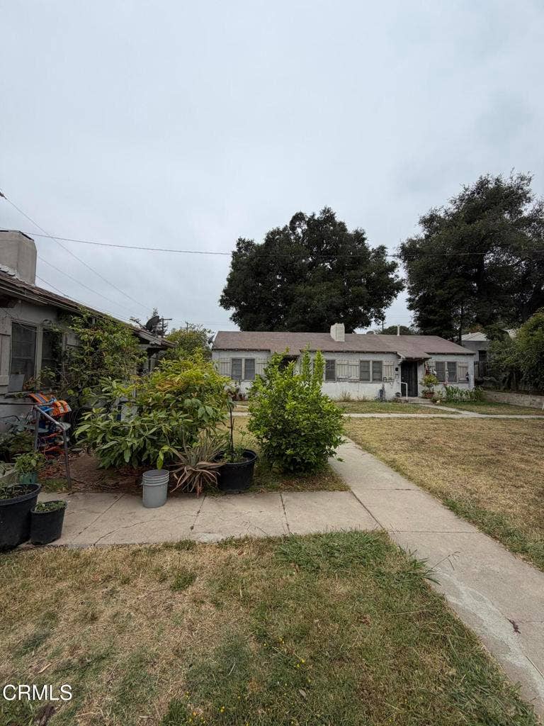 Property photo for 816 Glen Way, Santa Paula, CA