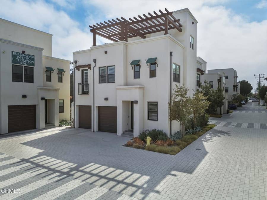 Property photo for 1582 E Thompson Boulevard, Ventura, CA